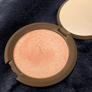 BECCA Shimmering Skin Perfector in “Rose Quartz”